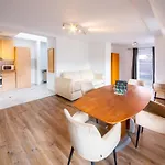 Arthotel Hotell