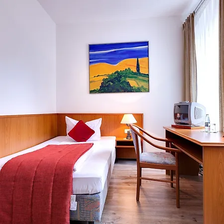 Arthotel Hotel 3*