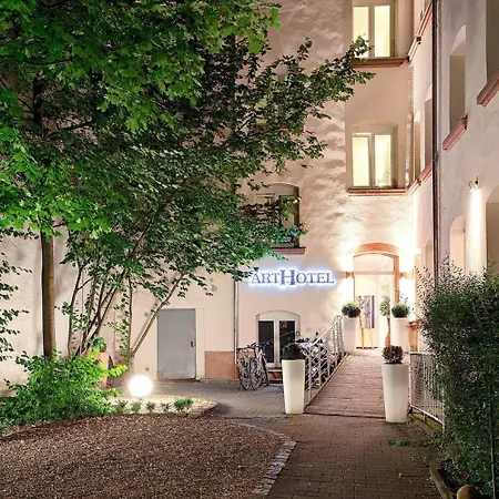 Hotel Arthotel 3*