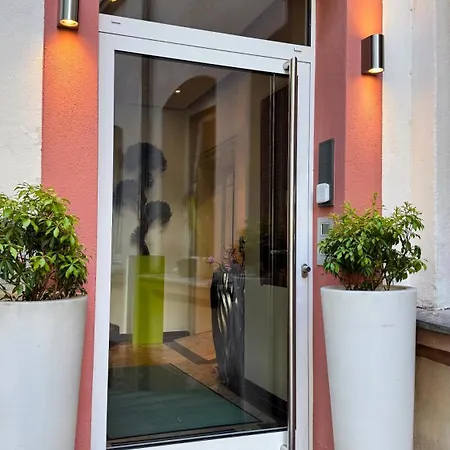 Arthotel 3*